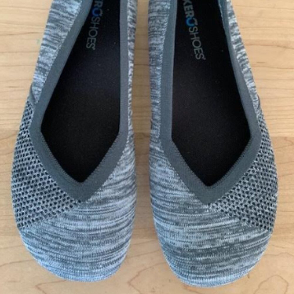 Xero Pheonix Gray/Blue Flats size 8